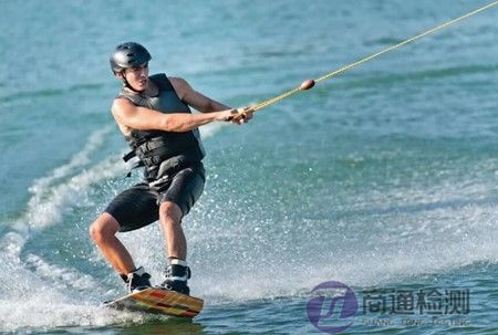 水上運(yùn)動(dòng)頭盔